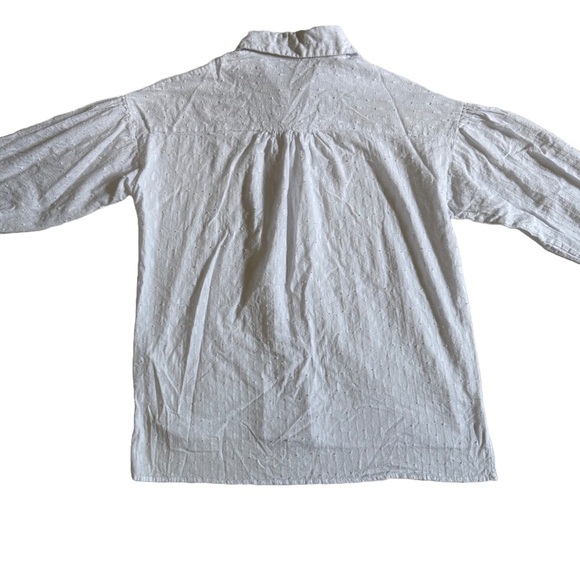 WHITE LONG SLEEVE BUTTON DOWN TOP AND SHORTS TWO PIECE LOUNGE SET / SWIM COVERUP - Picture 5 of 12